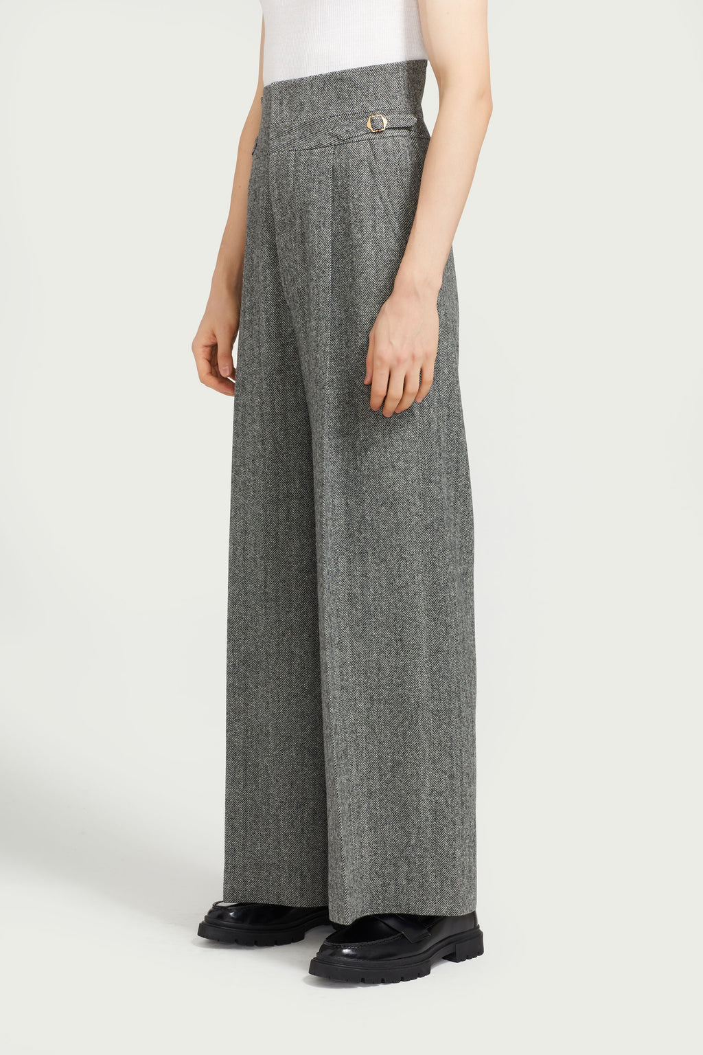 Wide Leg Trouser